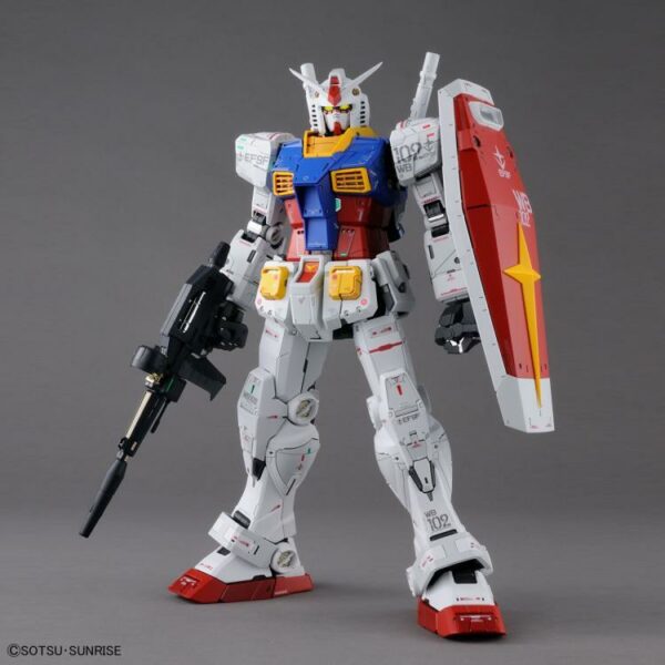 PG UNLEASHED 1/60 RX-78-2 ガンダムロボット