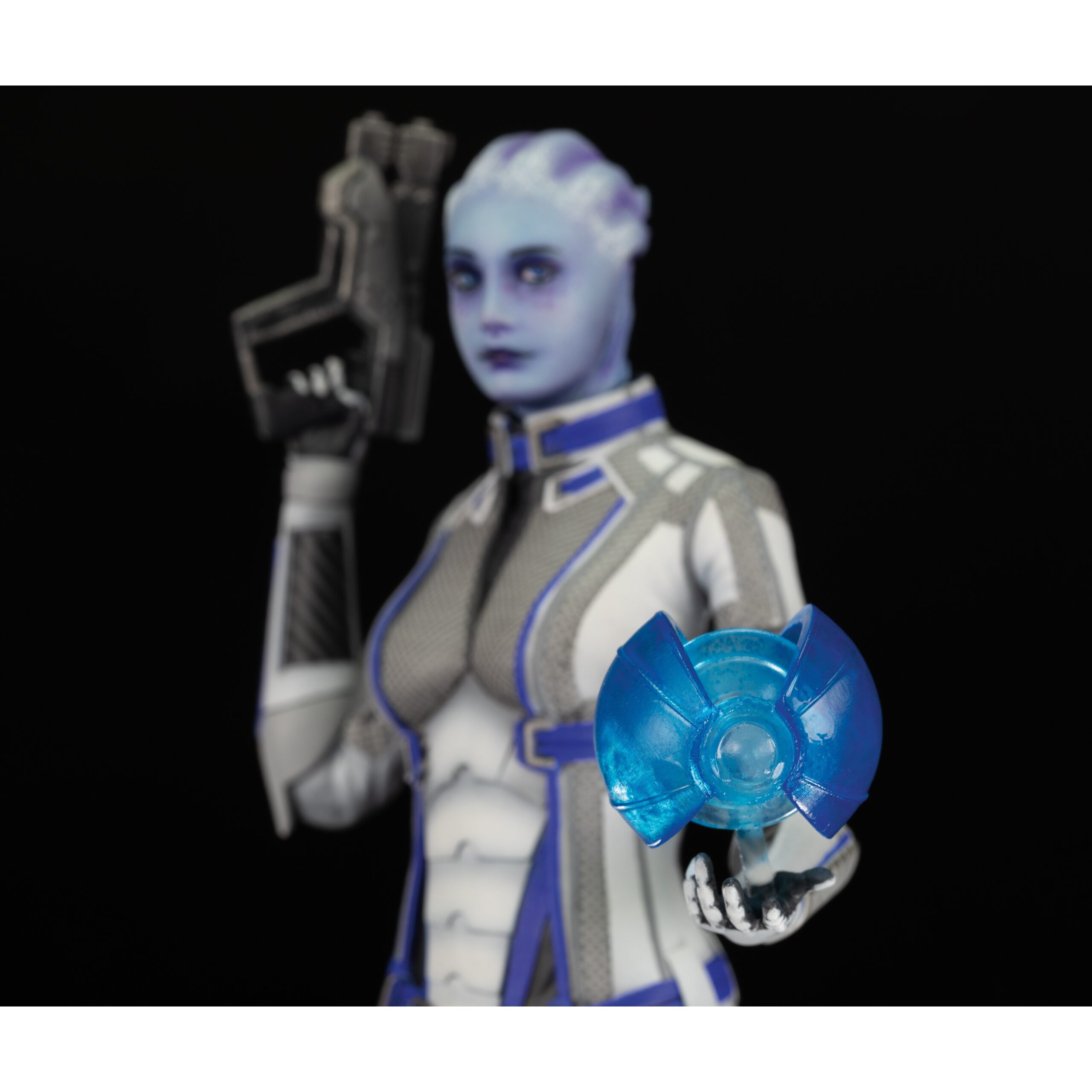 Liara T’Soni Mass Effect Figure (9)