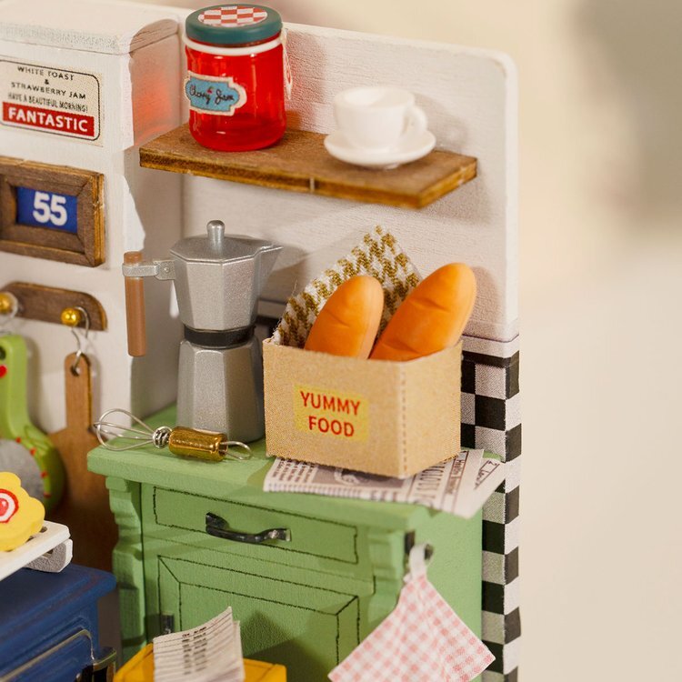 Afternoon Baking Time Rolife (Little Warm Spaces Series) 3D DIY Miniature Dollhouse Kit (5)