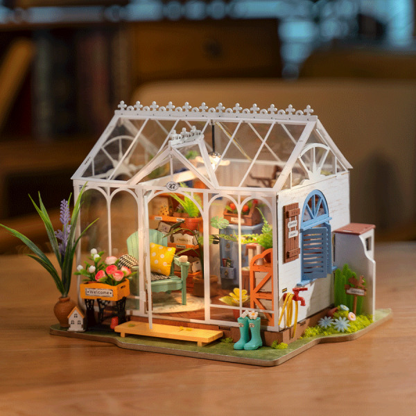 Dreamy Garden House 3D Bookends 3D DIY Miniature Dollhouse Kit (12)