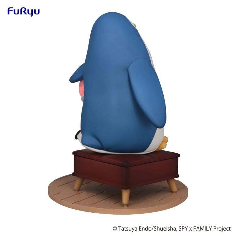 Anya Forger with Penguin Spy X Family Exceed Creative Figure (1)