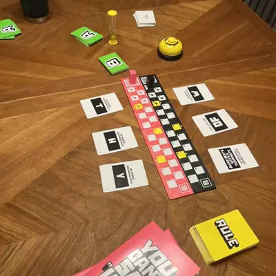 You Can’t Say Umm… Board Game (2)