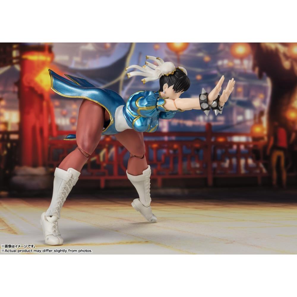 Chun-Li Street Fighter (Outfit 2 Ver.) S.H.Figuarts Figure (5)