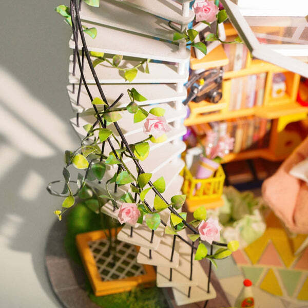 Dora’s Loft Rolife 3D DIY Miniature House Kit (7)