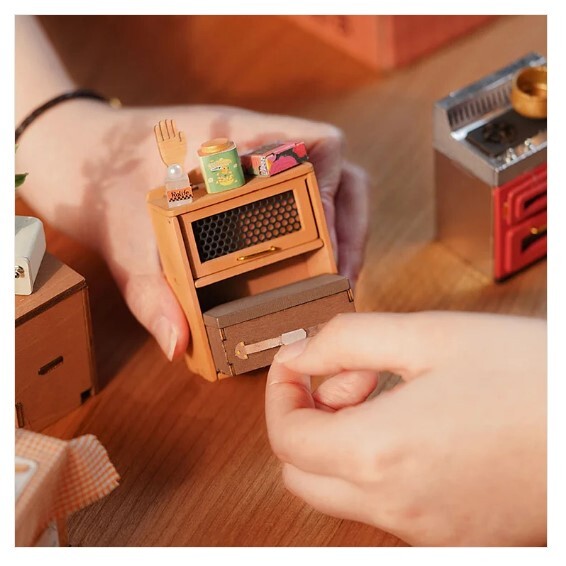 Homey Kitchen Rolife 3D DIY Miniature House Kit (6)