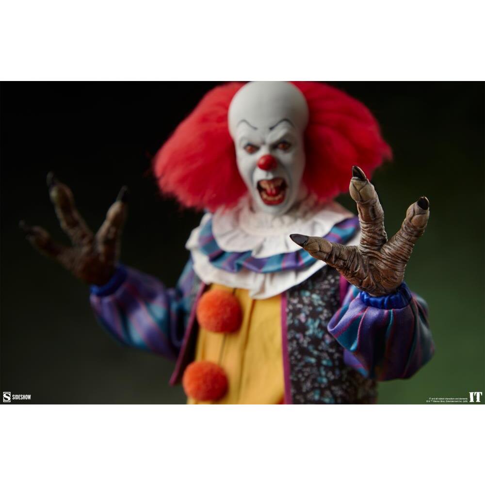 Pennywise IT (2001) 16 Scale Figure