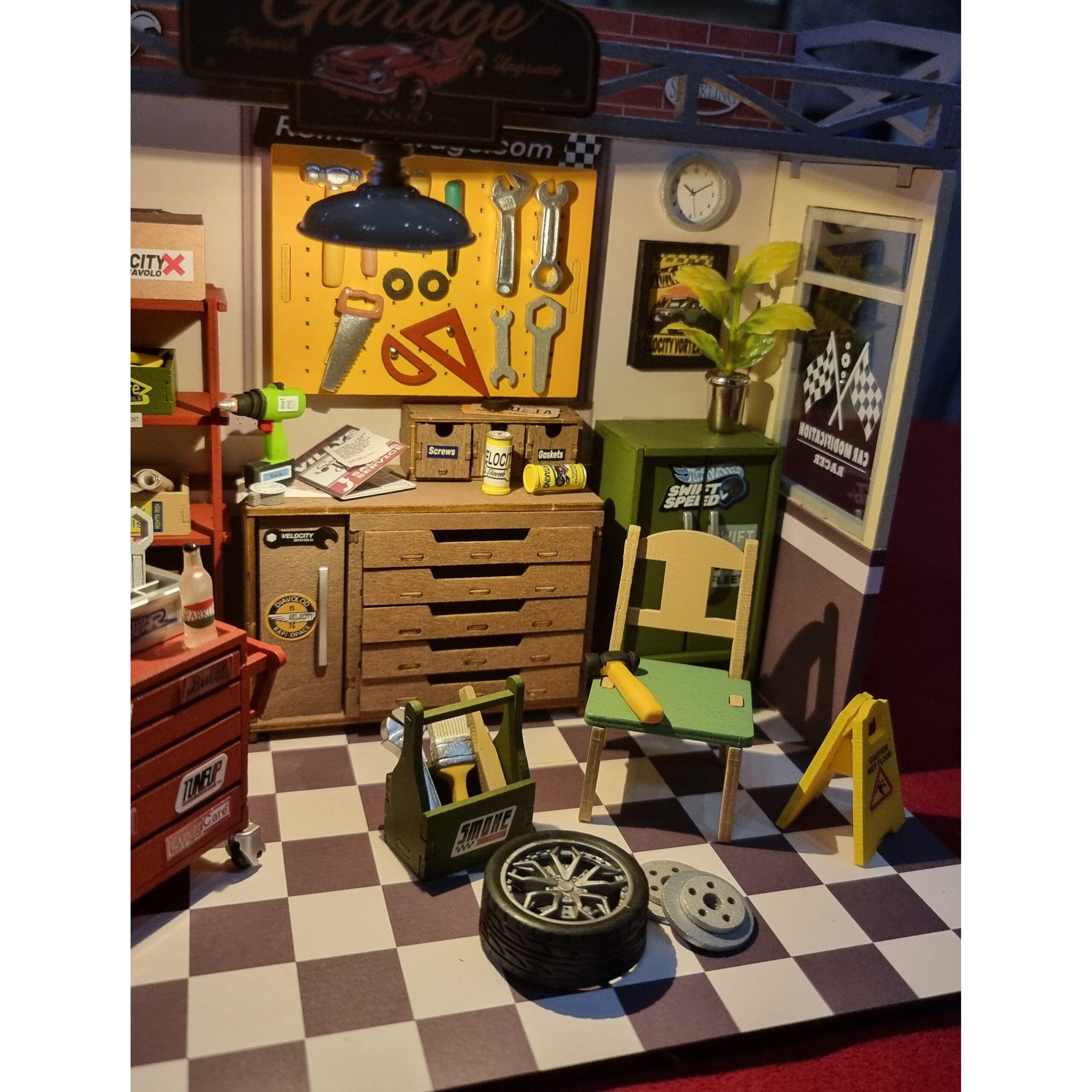 Garage Workshop Rolife 3D DIY Miniature House Kit (10)