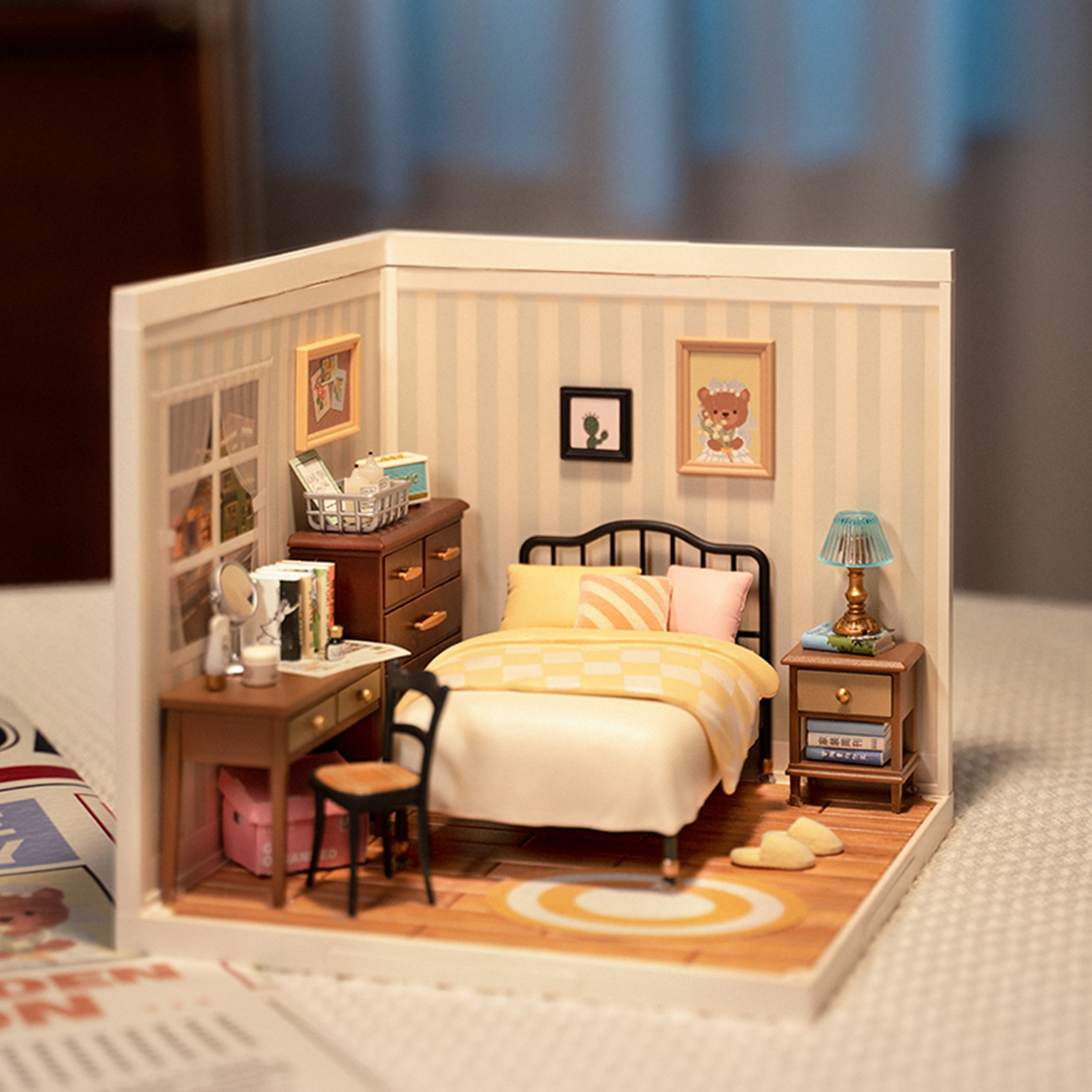Sweet Dream Bedroom Rolife (Super Creator Series) 3D DIY Miniature Dollhouse Kit (3)