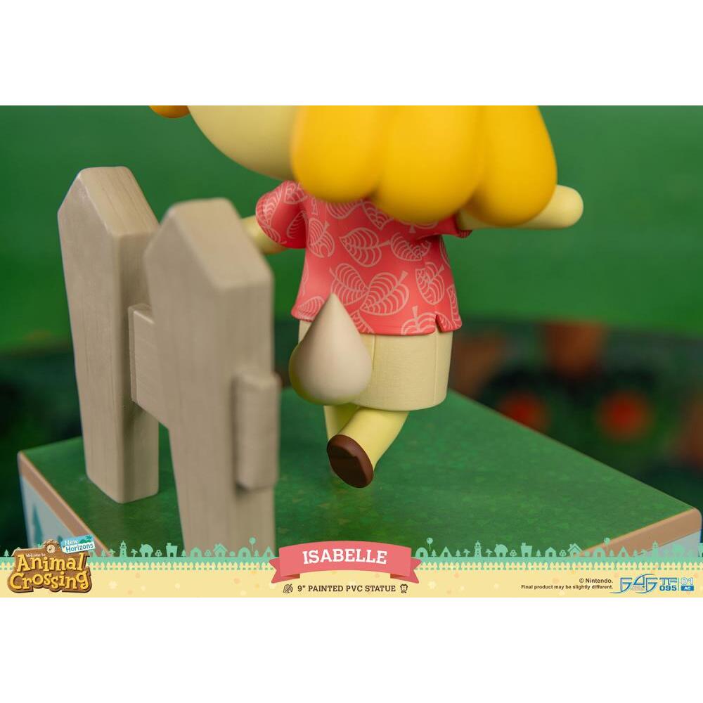 Isabelle Animal Crossing New Horizons Statue (12)