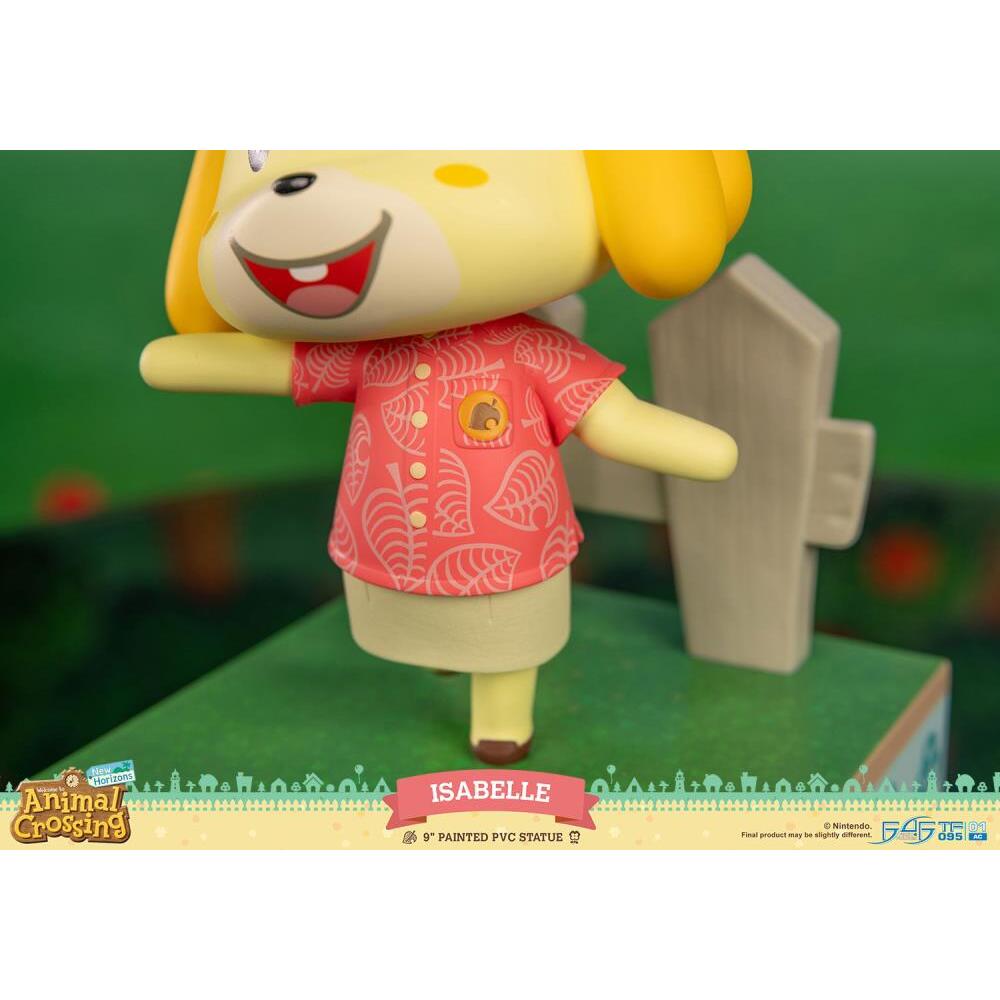 Isabelle Animal Crossing New Horizons Statue (4)
