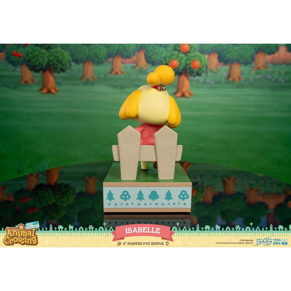 Isabelle Animal Crossing New Horizons Statue (7)