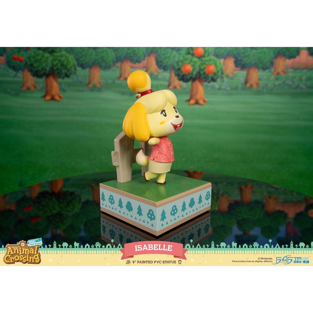 Isabelle Animal Crossing New Horizons Statue (8)